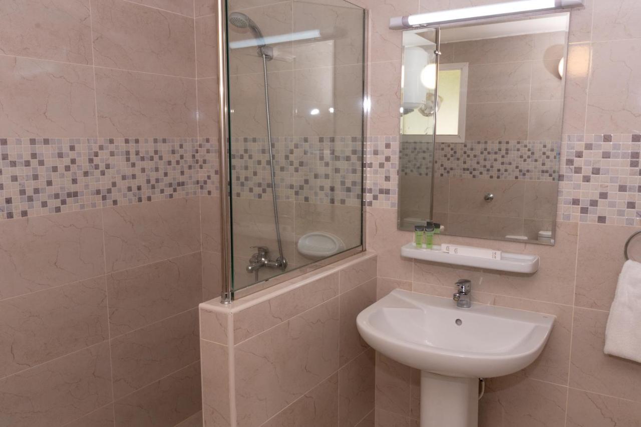 Fujairah Hotel & Resort Quarto foto